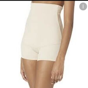 𝅺nwt Maidenform Boy Short Body Shaper Nude XL